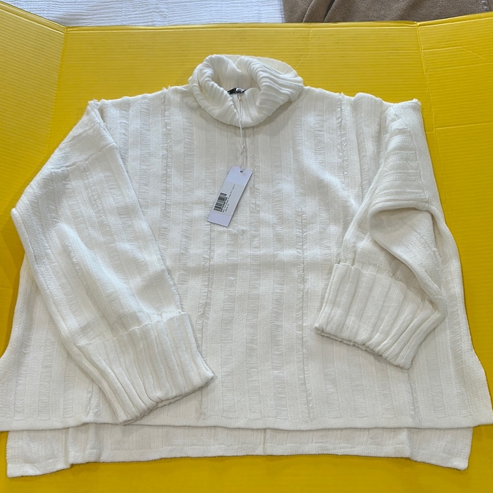 Dana turtleneck fringe knit sweater white
